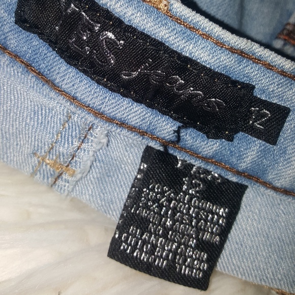 💜 4/$20    Yes girls jean skirt New - Picture 3 of 4